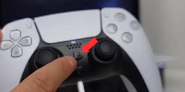 Can you Plug Headphones into PS5 Controller