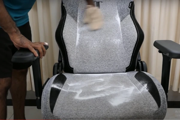 How to Get That Smell Out of My Gaming Chair